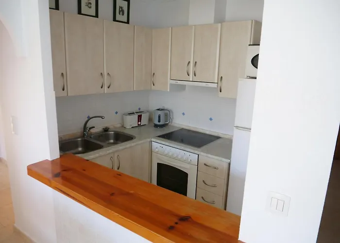 Apartamento Cómodo En Con Aire Acondicionado Y Aparcamiento, Cerca De La Playa - Es-373-57 *